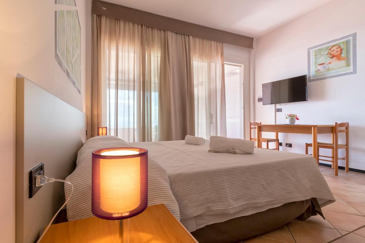 Residence Le Vele Стинтино Экстерьер фото
