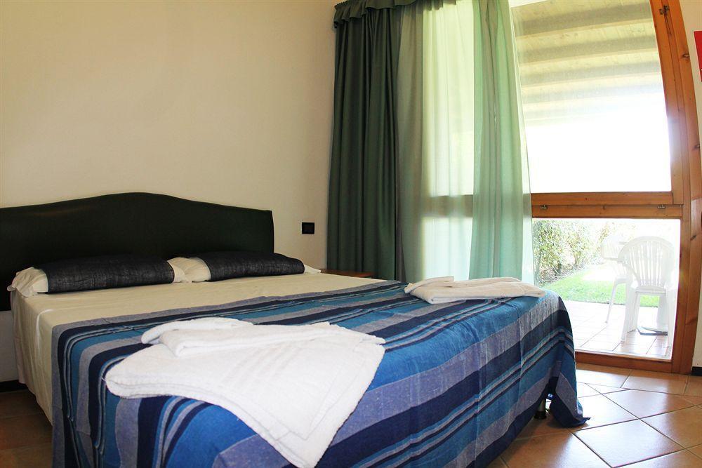 Residence Le Vele Стинтино Экстерьер фото